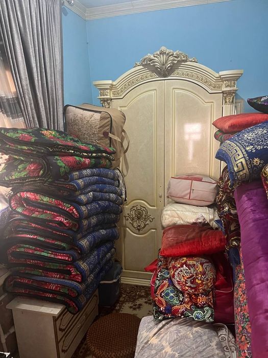 Спальный гарнитур+ горка. В хорошем состоянии, качественное