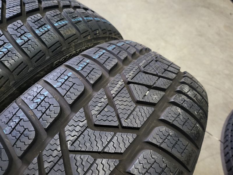 235/45/19 PIRELLI 4бр