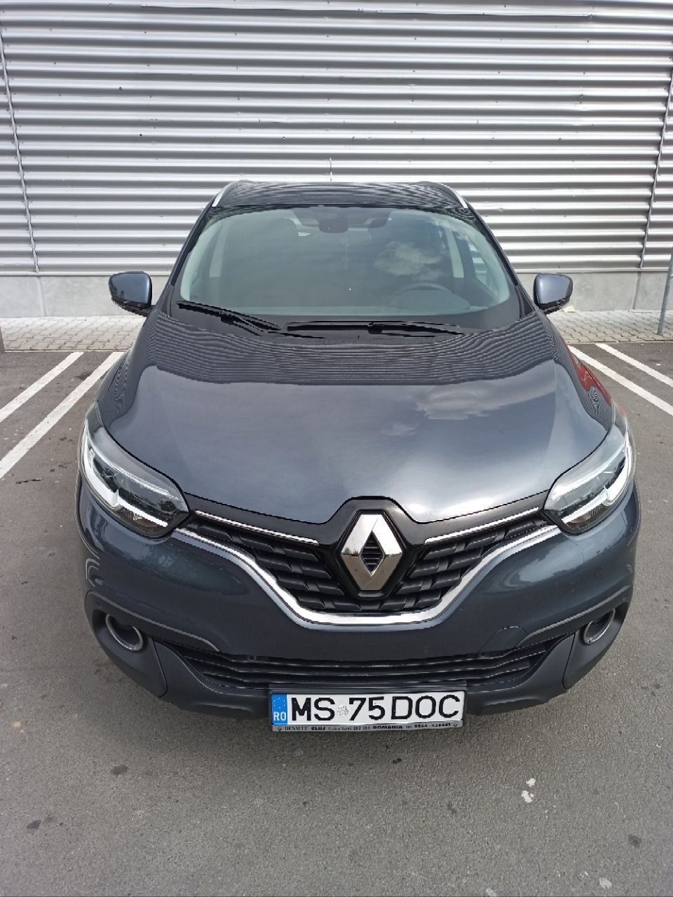 Vând sau schimb Renault kadjar