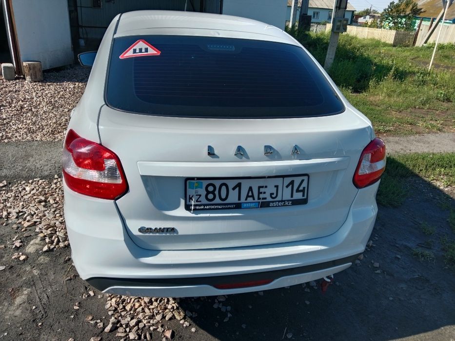 Продам гранта 2023 год  8 клапанная тонировка европолики андроид шины