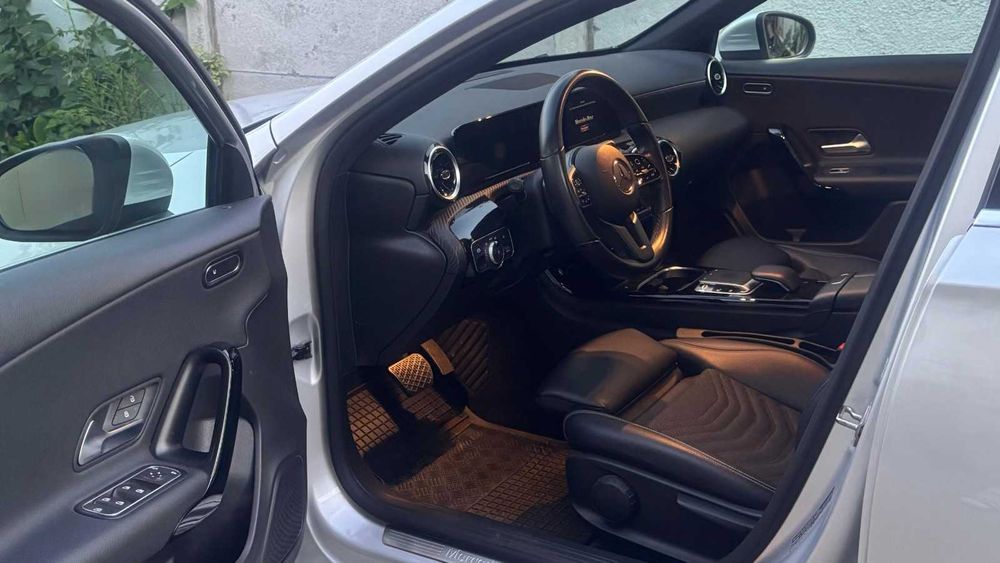 Mercedes  A200D 150CP automat 8+1 , impecabli , istoric + service real