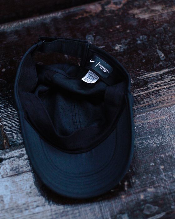 Cap snapback sapca Nike Dri-fit featherlight adjustable black