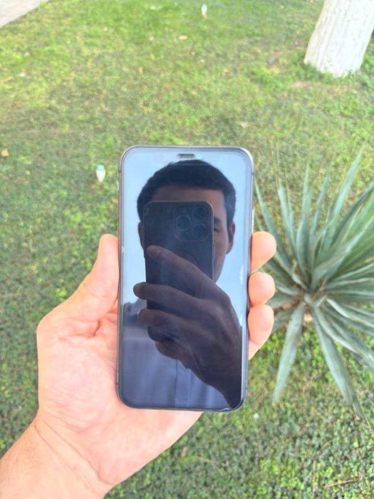 iPhone 11 64 gb srochni