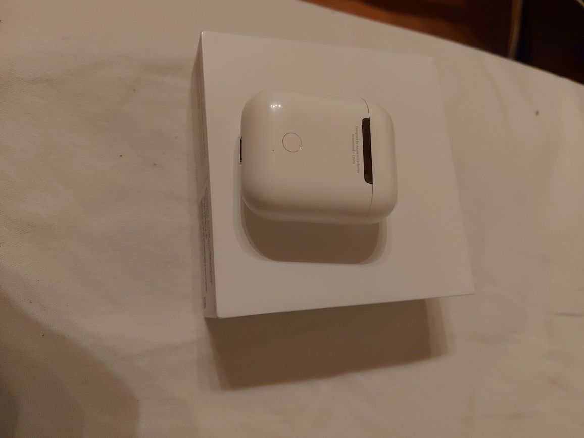 Apple airpods 2 white