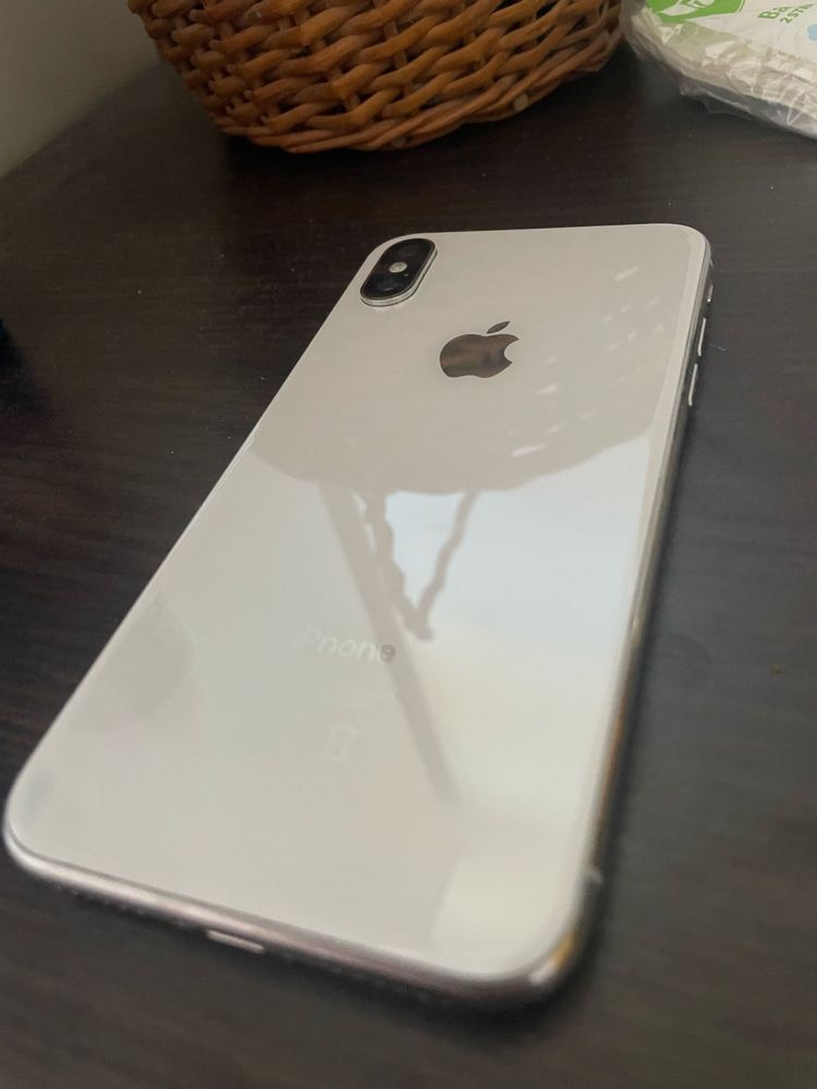 Iphone X , 64 GB