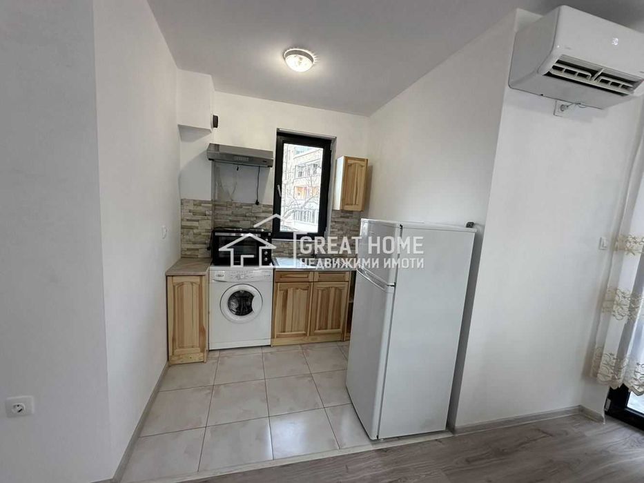 Дава се под наем Двустаен апартамент в Търговище, Център - 62 кв.м за 255 € - Снимка #2