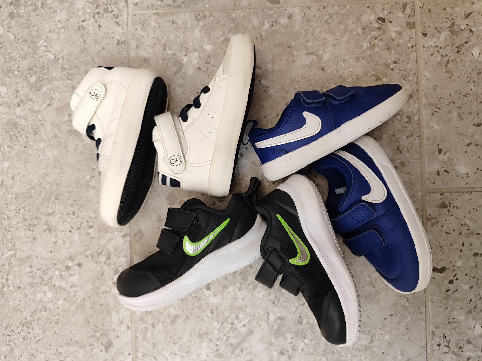 Ест. Кожа на Nike, Okaidi, Adidas, Obaibi маратонки