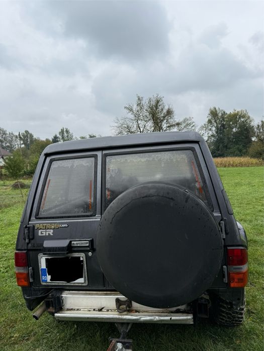 Nissan Patrol Y60 Autoutilitara