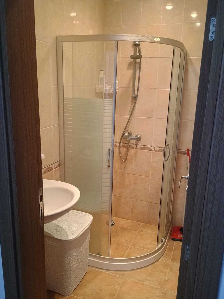 Продава се Двустаен апартамент в Варна, Автогара - 54 кв.м за 1112 €/кв.м - Снимка #5