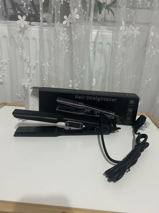 Placă de îndreptat părul profesional Thirtek