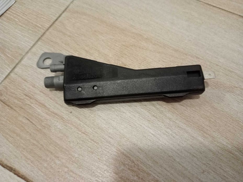 Amplificator antena mercedes a class w168 cod 1688200289