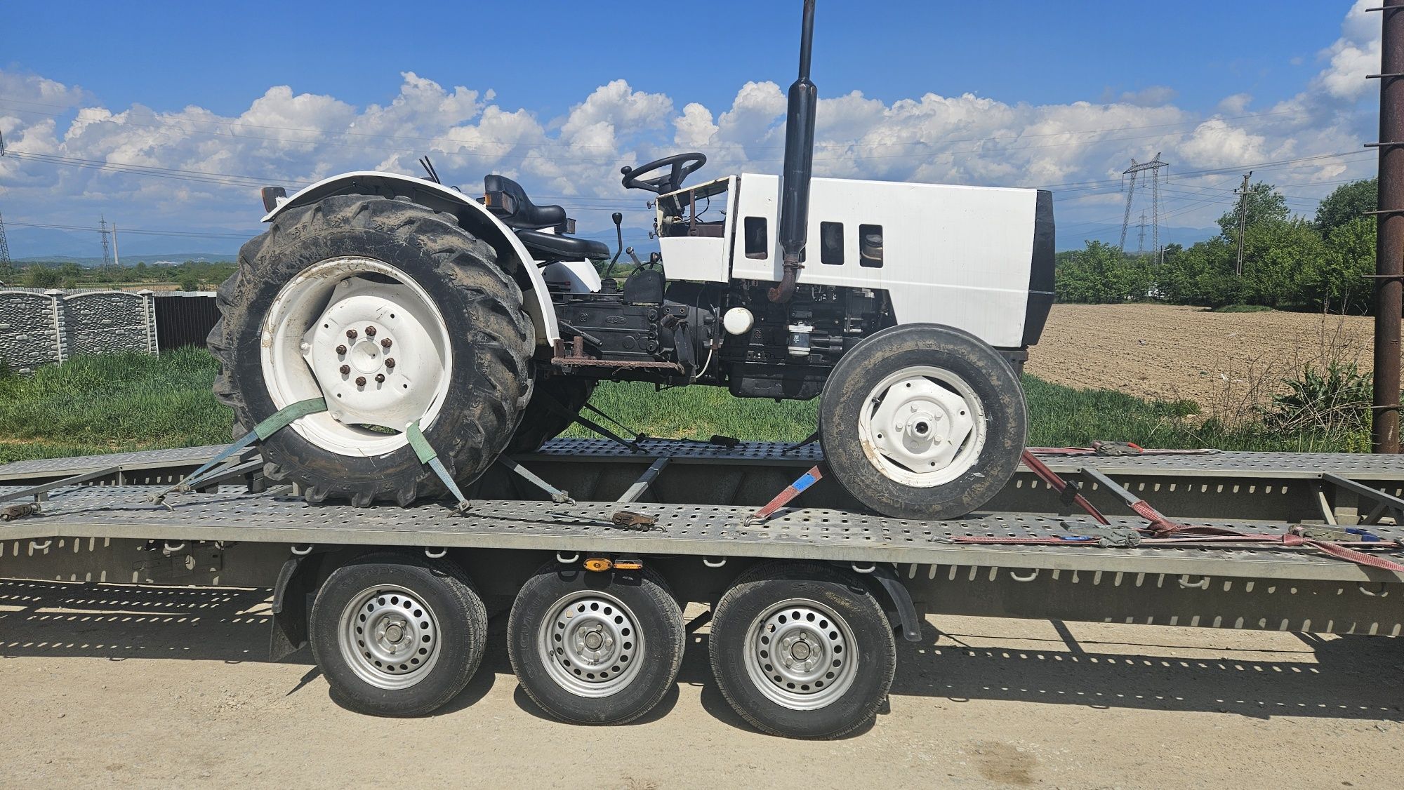 Tractor Lamborghini  R 653 Frutetto,vie/livadă