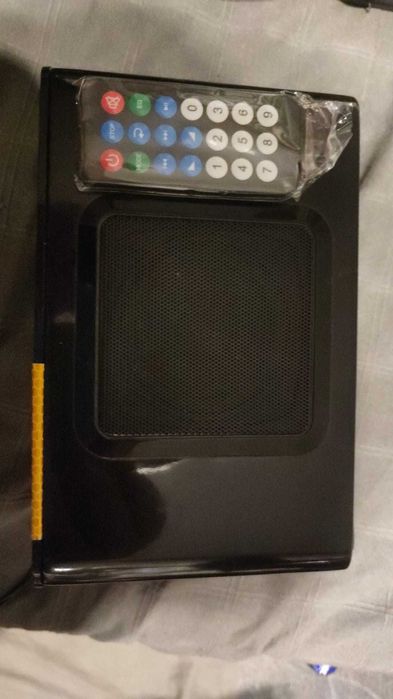 Muzica la boxa Bluetooth,mp3,micro sd ,stick