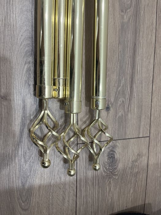 Продается карниз настенный
