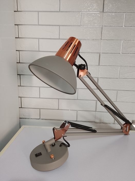 Настенный светильник