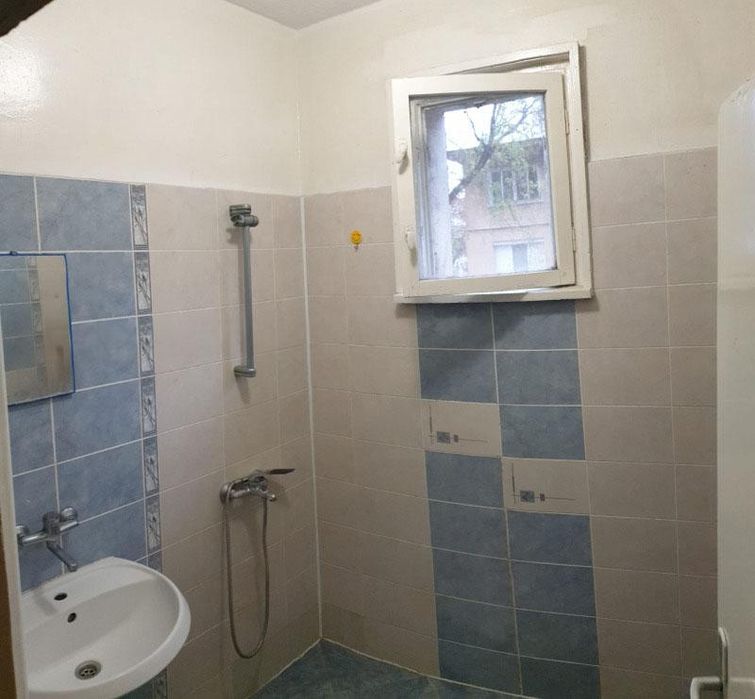 Дава се под наем Тристаен апартамент в Пловдив, Кършияка - 87 кв.м за 375 € - Снимка #8