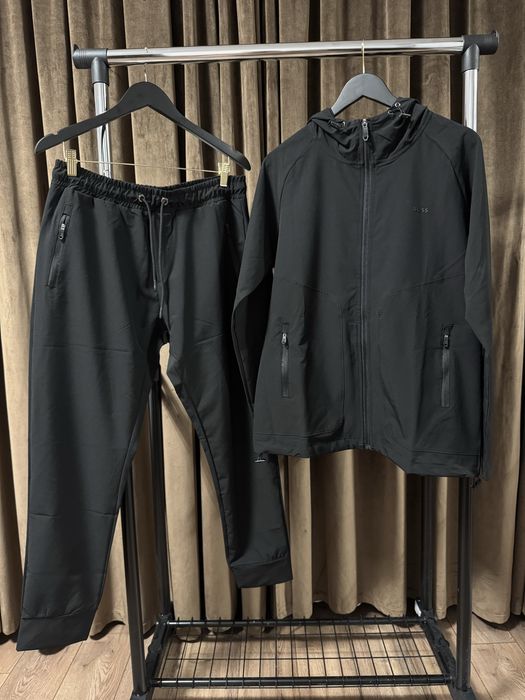 Trening Hugo Boss negru - Mărimea L