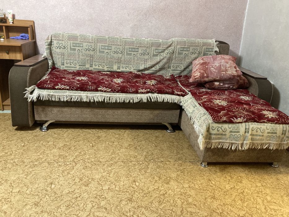 Продам Диван с креслом