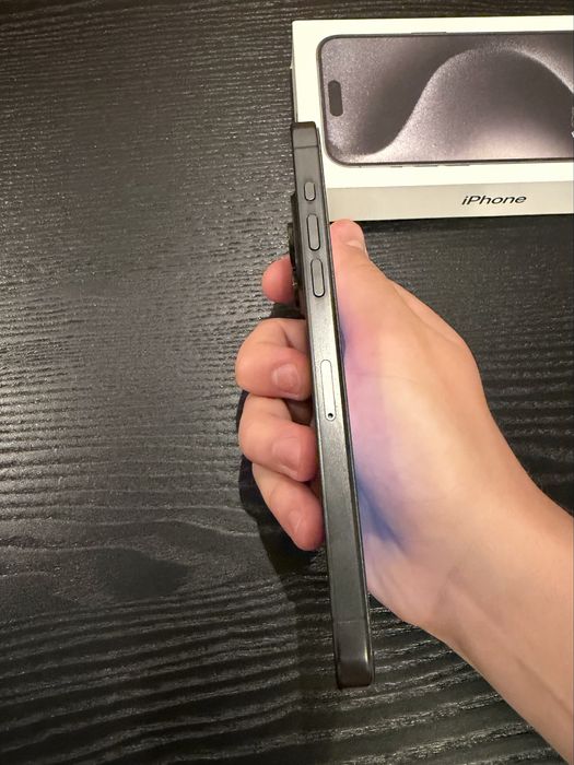 iPhone 15 Pro Max 256 GB Black Titanium, Full Box, Neverlocked + Husa