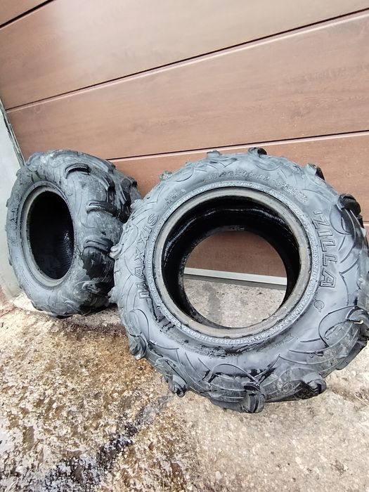 Vând sau schimb 2 anvelope ATV Maxxis Zilla