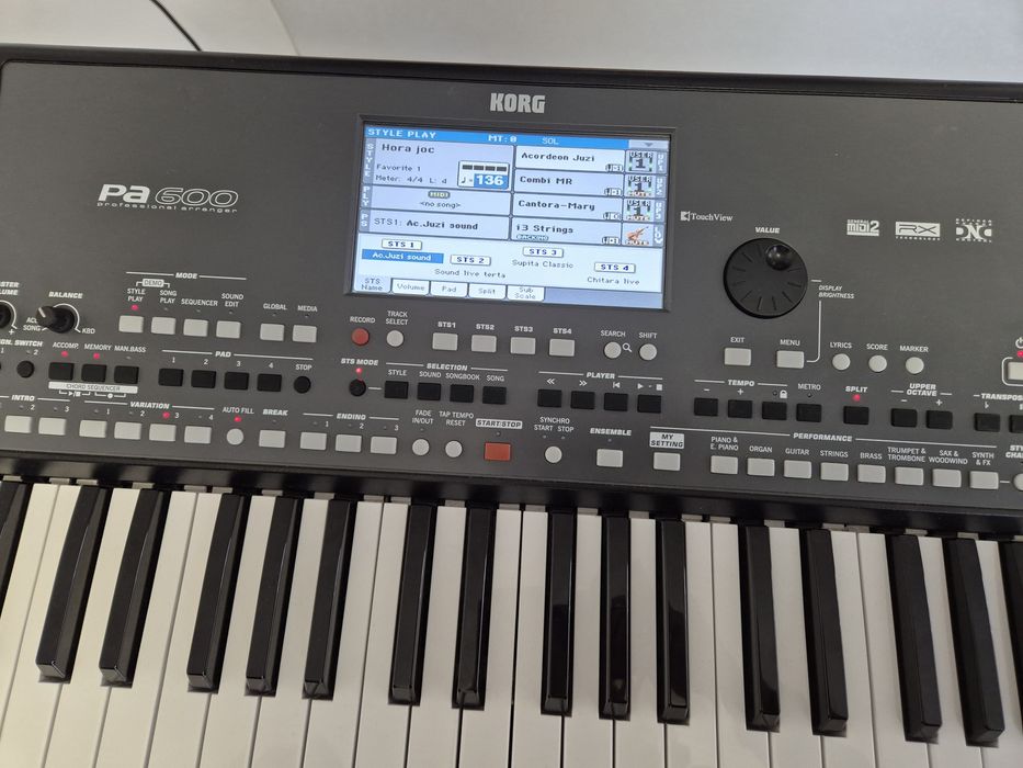 Orga KORG PA 600
