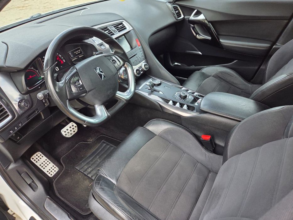 Citroen DS5 Hybrid 4x4 Panoramic Automat