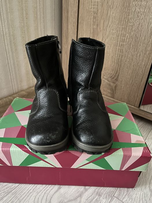 Продам зимние сапоги 27 р