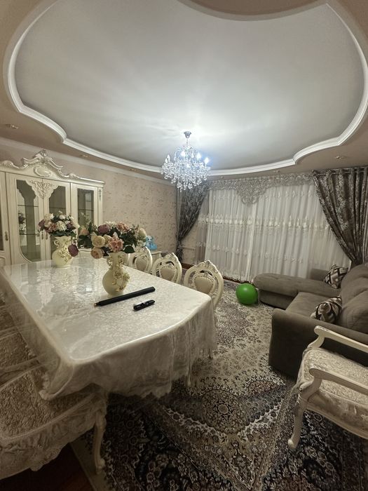 Сдается 4х Комнатная Квартира на Максим Горьком