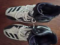 Ghete Adidas , marimea 48, noi .