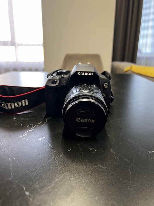 Продам Canon D700