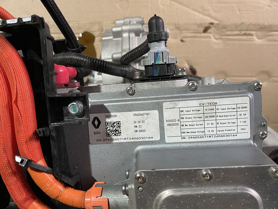 Invertor tensiune Dacia Spring modul electric 296056071R 0BCDCDC 2024