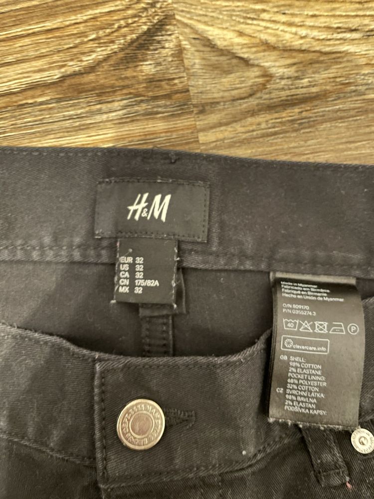 Pantaloni Scurti H&M