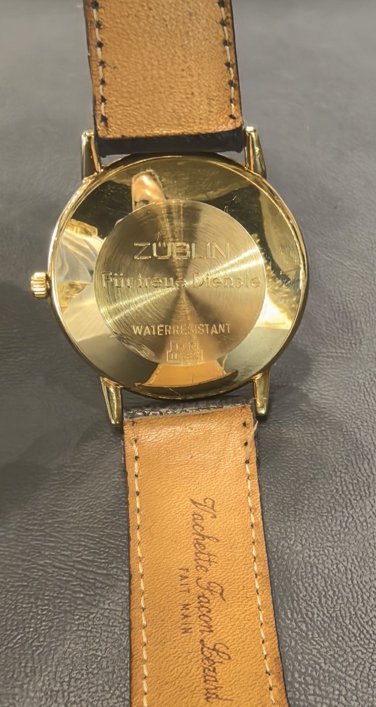 Продава Златен швейцарски ZUBLIN,Automatic,Swiss Made. 
Це