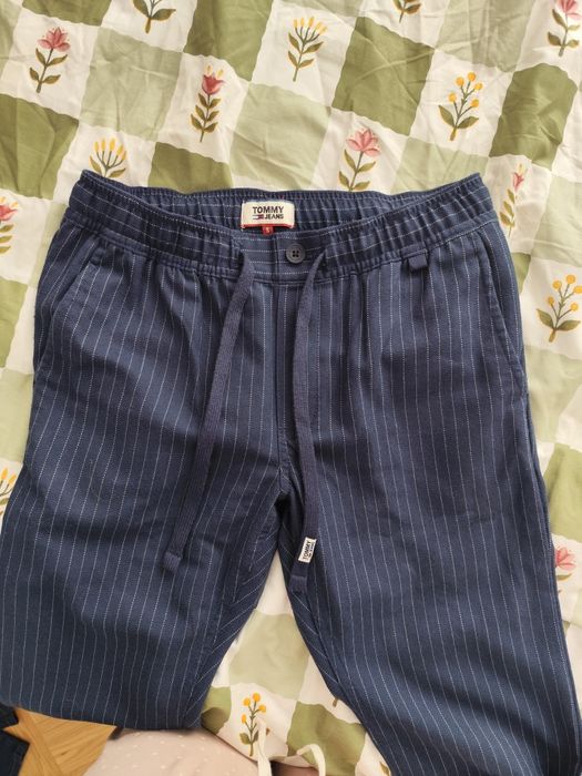 Pantaloni Tommy Jeans mărime S