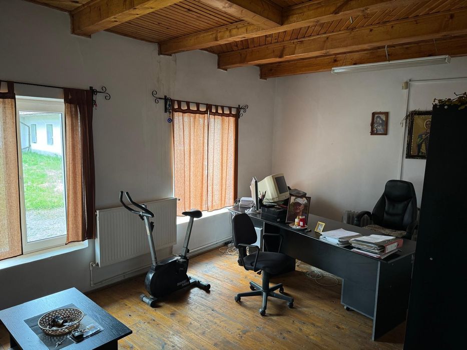 De inchiriat spatiu industrial