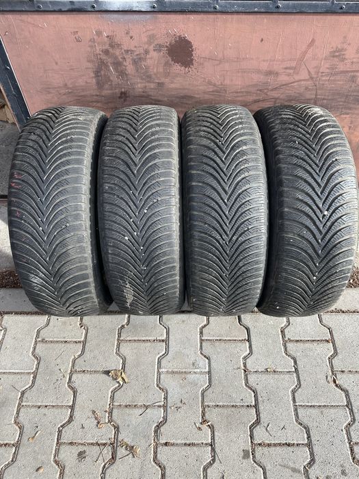 Cauciucuri iarna Michelin 205 60 16 6mm la 100 ron buc