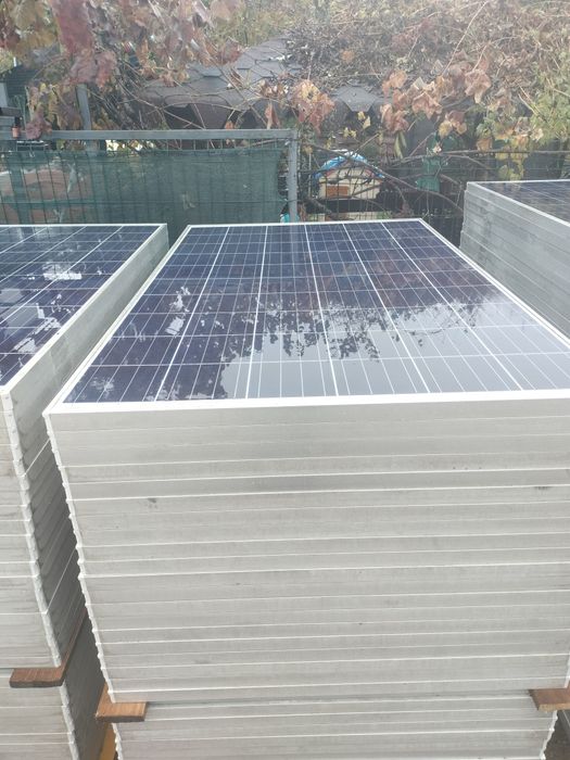 Vând 2chituri cmplecte de panouri fotovoltaice. Cu ivertoare fronius .