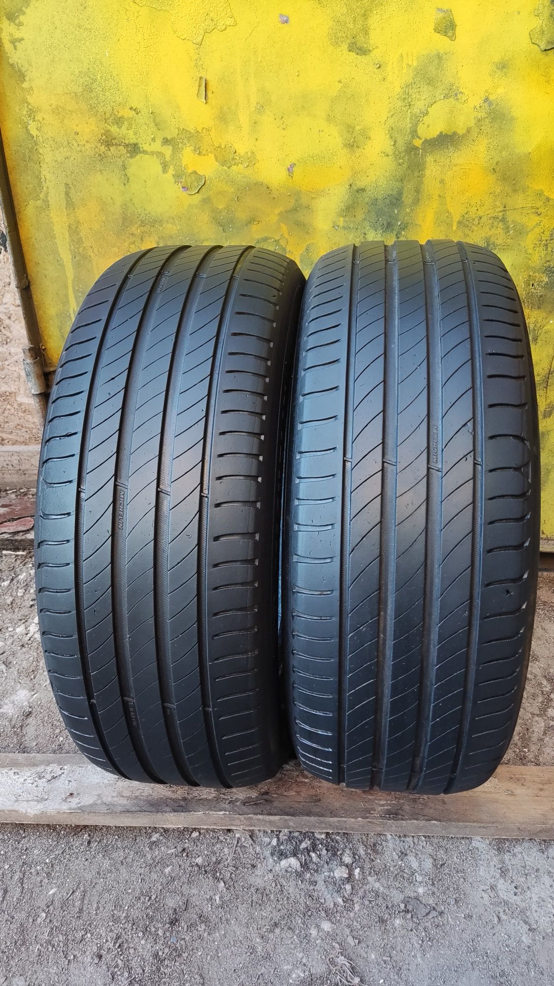 2бр летни гуми 205/55/16 Michelin Primacy 4
dot0618
6mm грайфер
Добро