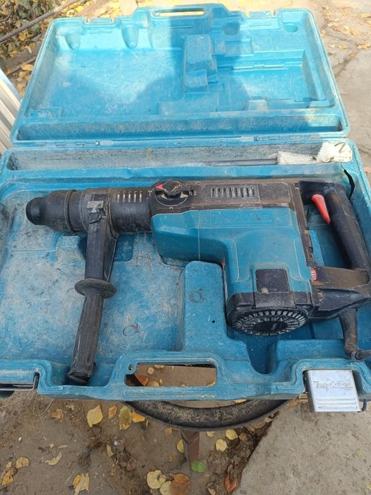 Перфоратор Макита SDS-max