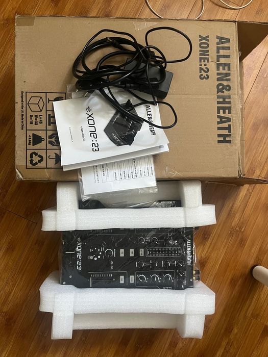 ALLEN&HEAT Xone 23  Consolă de mixaj pentru DJ