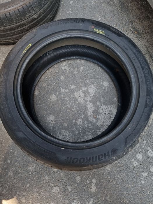 Anvelope 255/45/19 Vara Hankook/Pirelli DOT 2023
