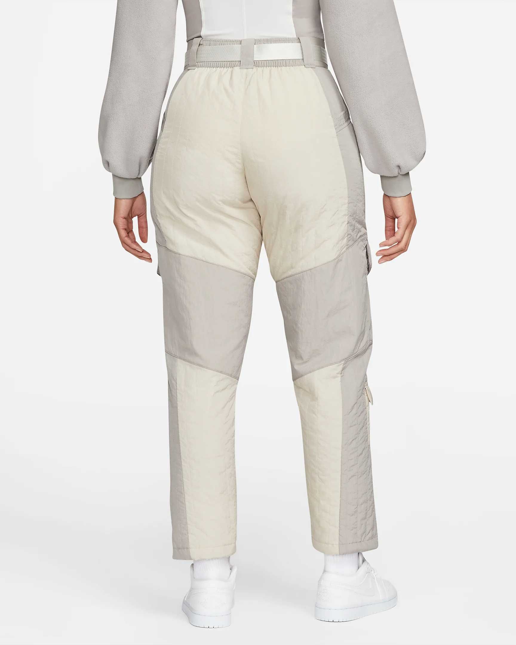 Pantaloni Nike - Jordan Fleece - Marimea S, M