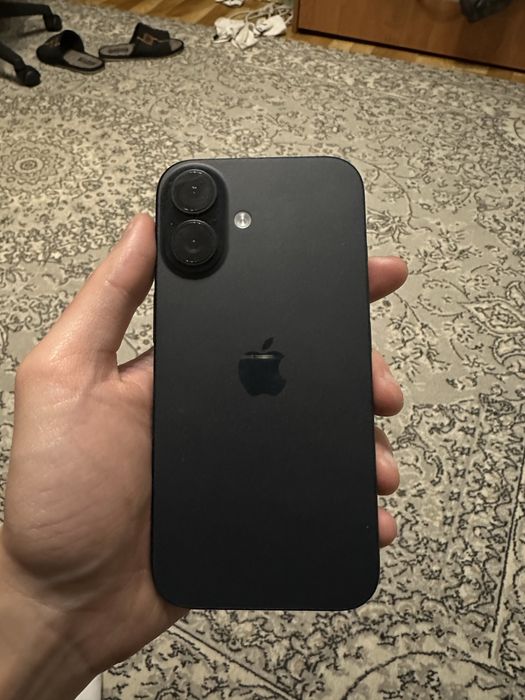 Iphone 16 черный в отличном состоянии