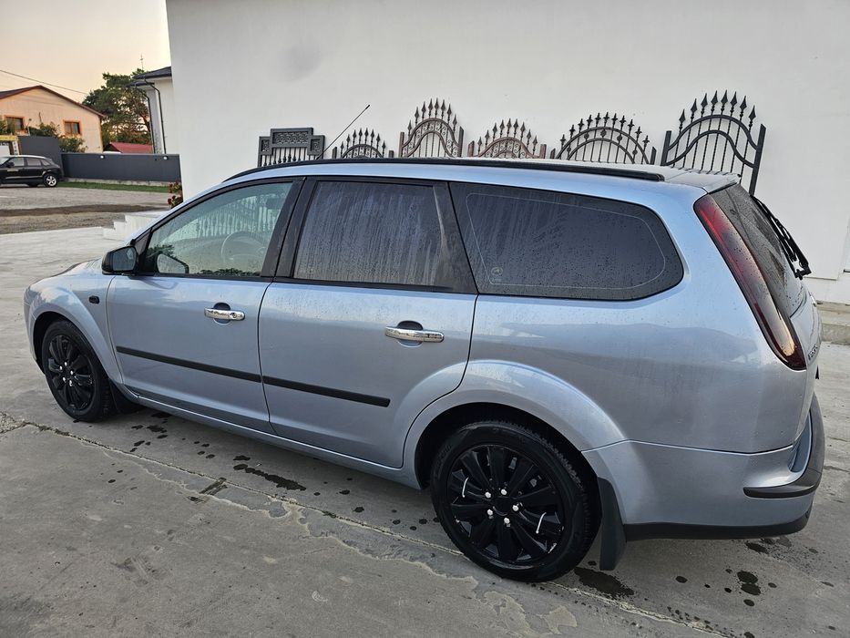 Vând Ford Focus 2