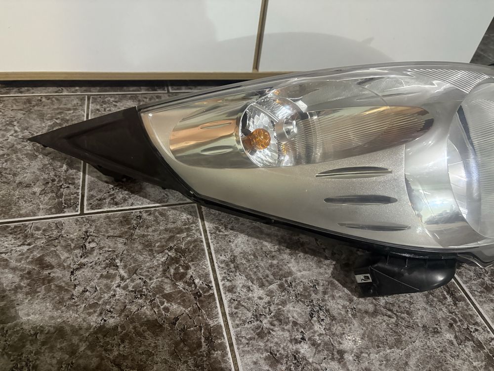 Десен фар за Шевролет/ Chevrolet  Spark
