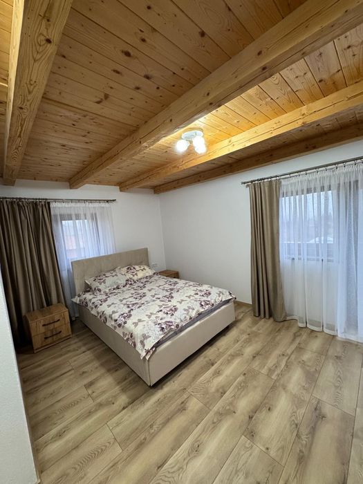 Inchiriez casa de Revelion