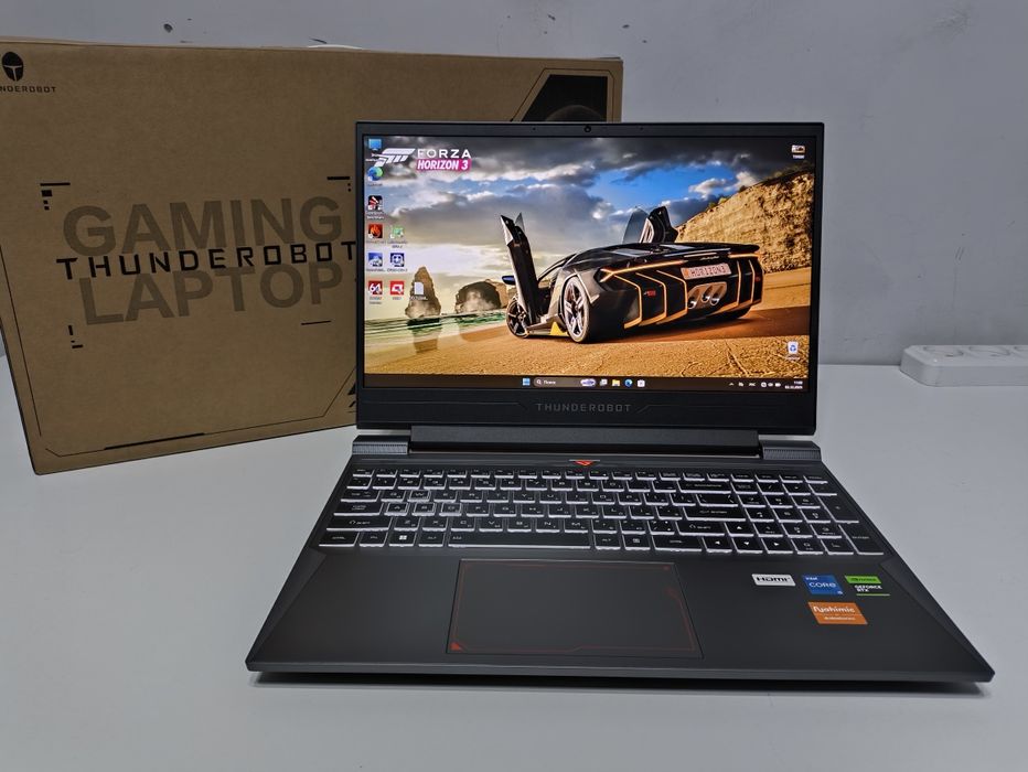 Игровой ноутбук THUNDEROBOT 911X (165Hz/i5 12450H/16GB/RTX 4060 8GB)