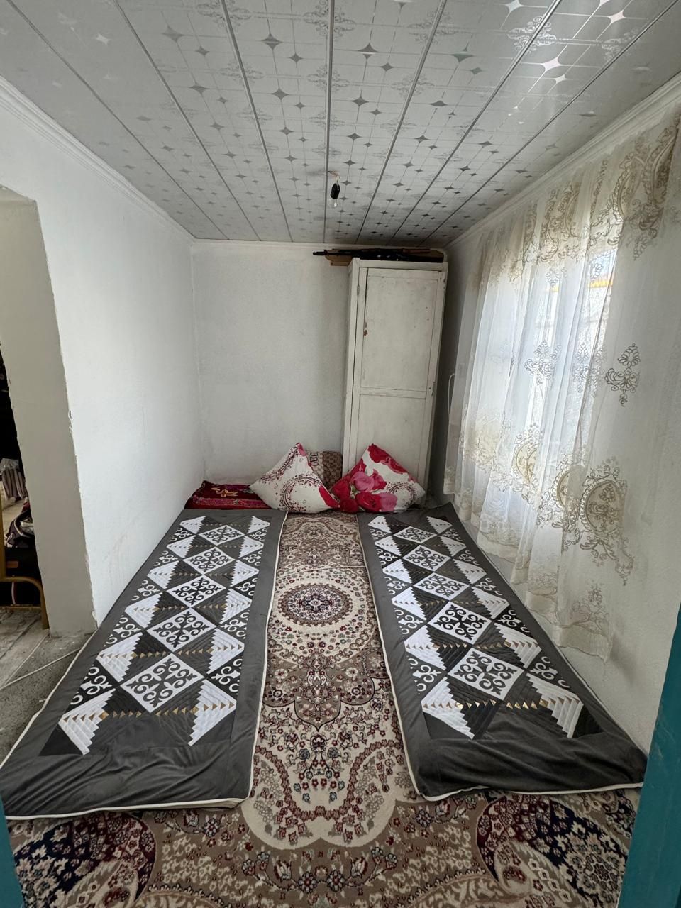 Үй сатылады, дача тогустан Айнатас үш бөлме
