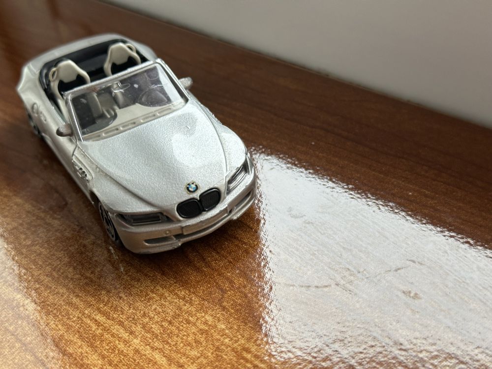 BMW Roomster Burago 1:43