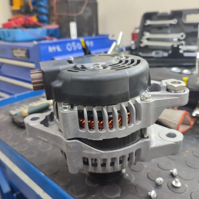 продам генератор на тайоту